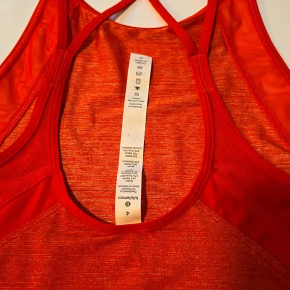 Lululemon run off Route tank size 4 Red - Picture 6 of 8